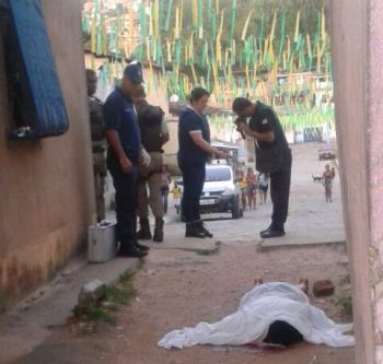 Homicídio_antes_jogo_Brasil_Colômbia_em-Pernambués_foto_Bocão_News_2