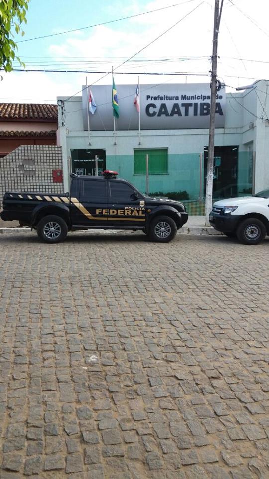 Federal em Caatiba