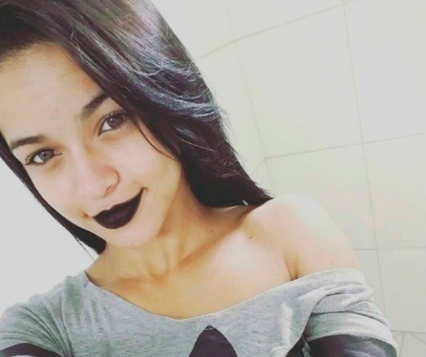 jovem_pula_da_moto_reproducao